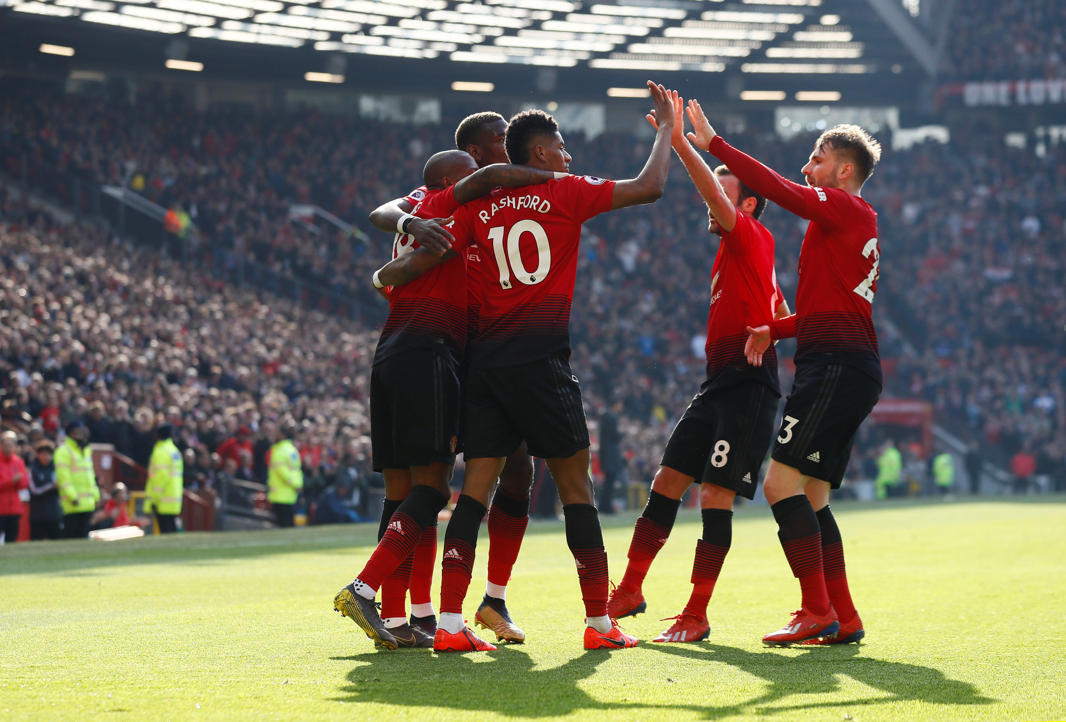 亚洲球员在 亚洲球员在